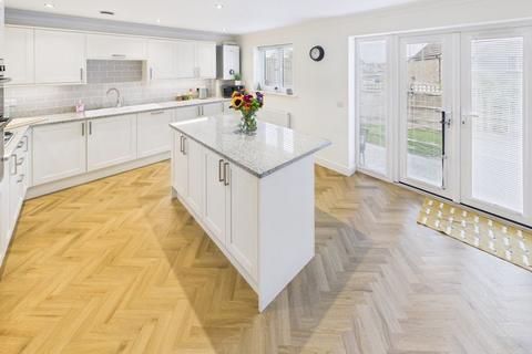 undefined, Park An Daras, Helston, Light and bright family home