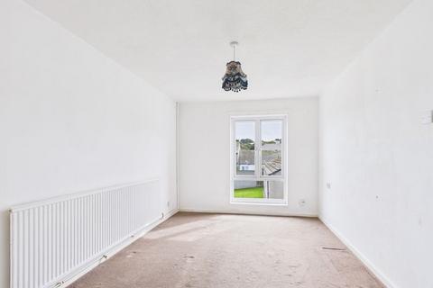 1 bedroom flat for sale, Tregarthen, St. Ives - Some bay views!