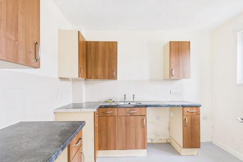 1 bedroom flat for sale, Tregarthen, St. Ives - Some bay views!