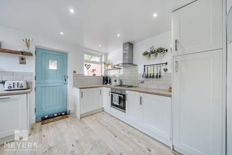 2 bedroom semi-detached house for sale, Wentworth Drive, Broadstone, BH18 8