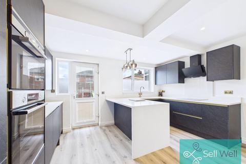 4 bedroom semi-detached house for sale, Normanby Road, Manchester M28