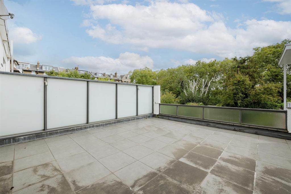 27c Elsworthy Road Lo-15.jpg