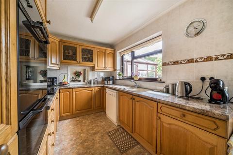 undefined, Burnards Close, Colyton