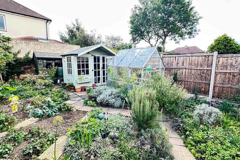 3 bedroom semi-detached house for sale, Chastilian Road, Dartford DA1