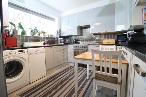 49 Leeming Road, Borehamwood, WD6 4EB