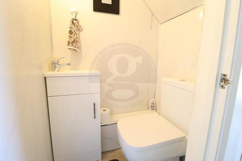 49 Leeming Road, Borehamwood, WD6 4EB