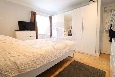 49 Leeming Road, Borehamwood, WD6 4EB