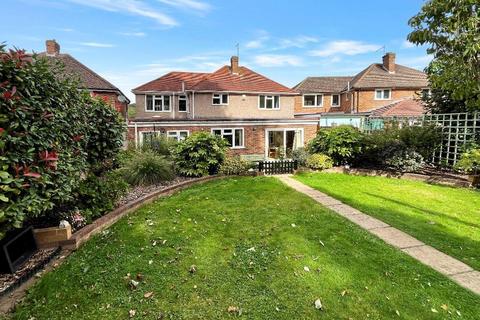 undefined, South Croydon CR2