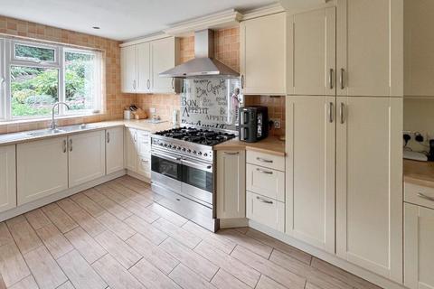 undefined, South Croydon CR2