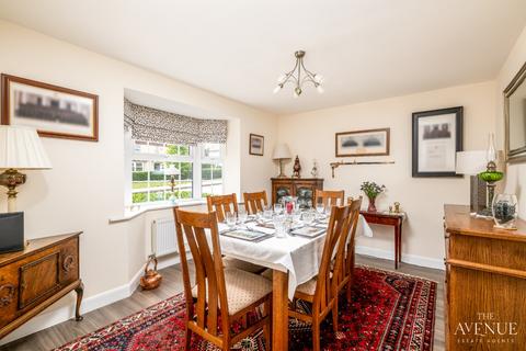 undefined, Kestrel Drive, Higham Ferrers, NN10 8LR