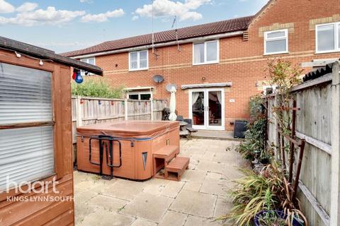 2 bedroom terraced house for sale, Woodbridge Way, King's Lynn