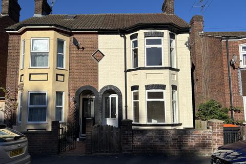undefined, Princes Street, Dunstable LU6