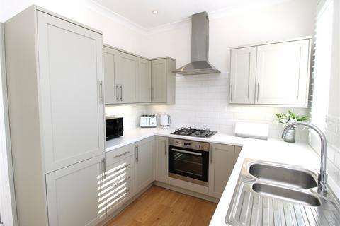 2 bedroom apartment to rent, Central Hill, London, SE19