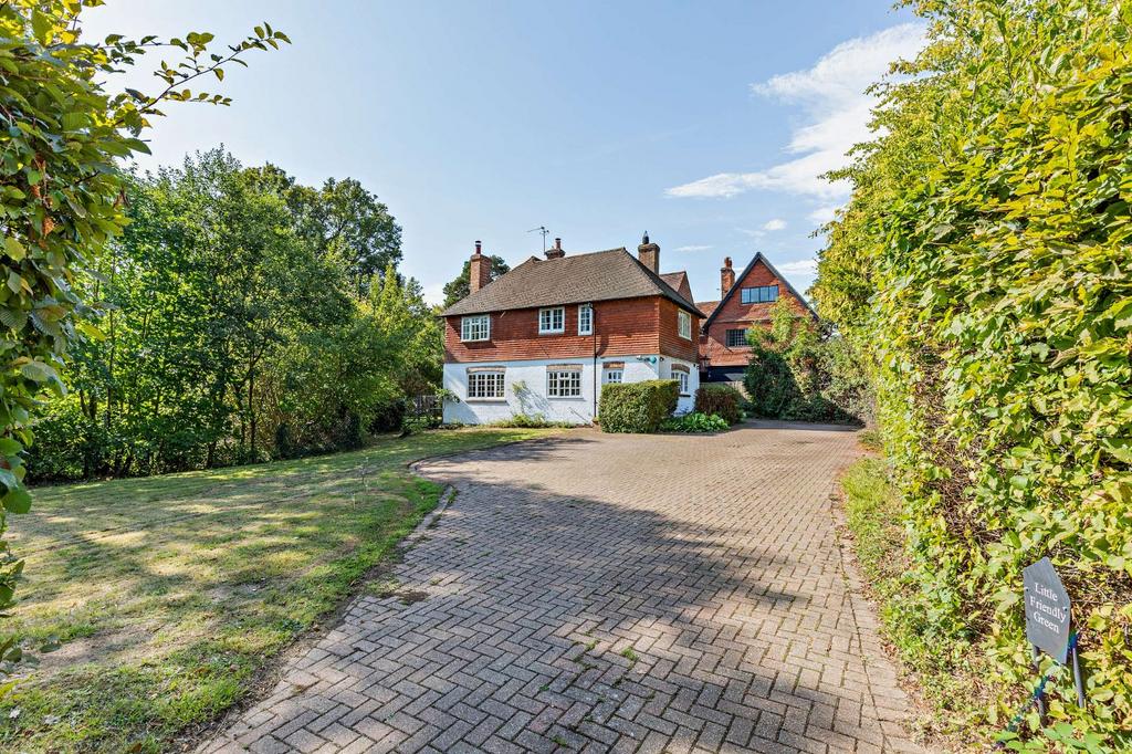 Drive and Frontage