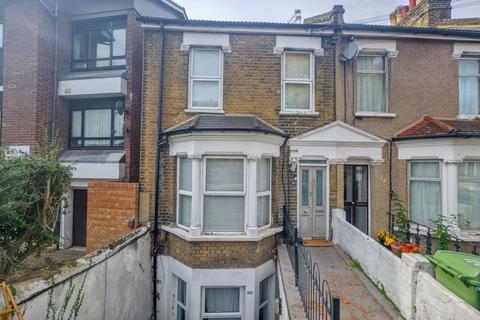 undefined, Paget Rise, Plumstead, SE18