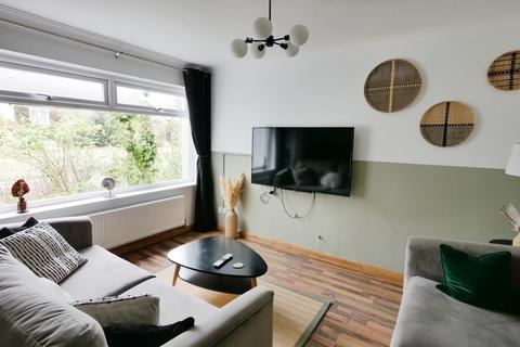 3 bedroom semi-detached house to rent, Stratton, Cirenceseter, GL7