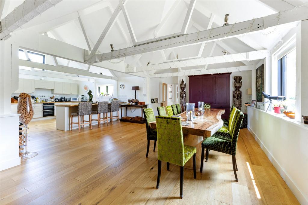 Kitchen/Dining