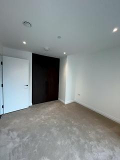 1 bedroom apartment to rent, Halcyon House, London E16
