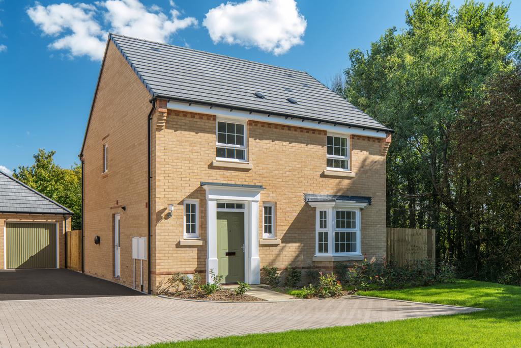 4 bedroom detached house for sale