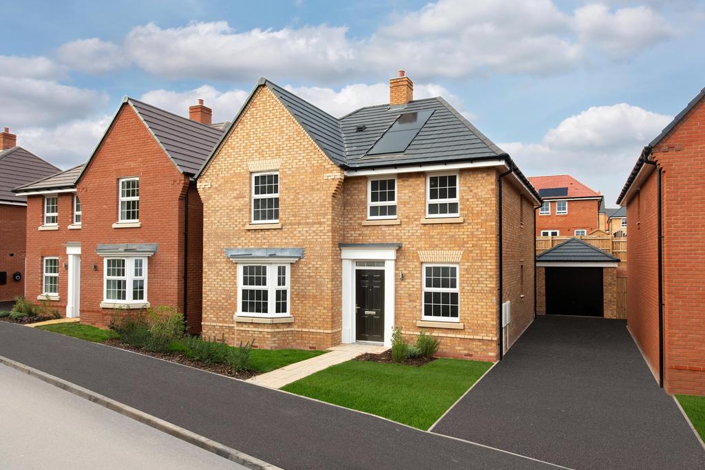 4 bedroom detached house for sale