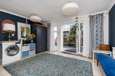 3 bedroom terraced house for sale, Chiltern Close Shoreham