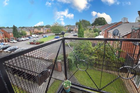 3 bedroom apartment for sale, Stretford Road, Hulme, Manchester, M15