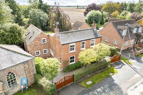 5 bedroom detached house for sale, Main Street, York YO42
