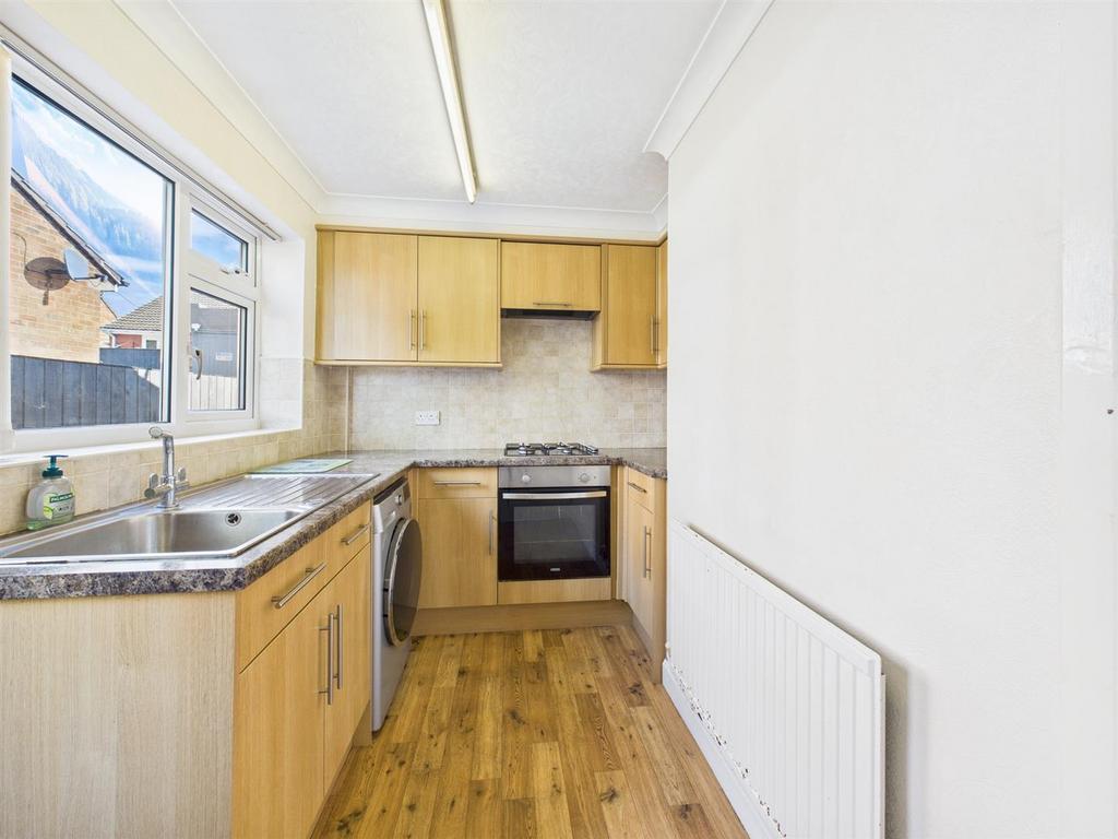 Kitchen: