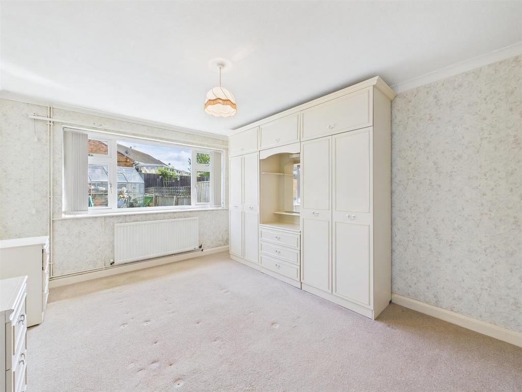 Bedroom: