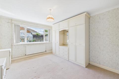 2 bedroom semi-detached bungalow for sale, Scarborough Road, Bridlington