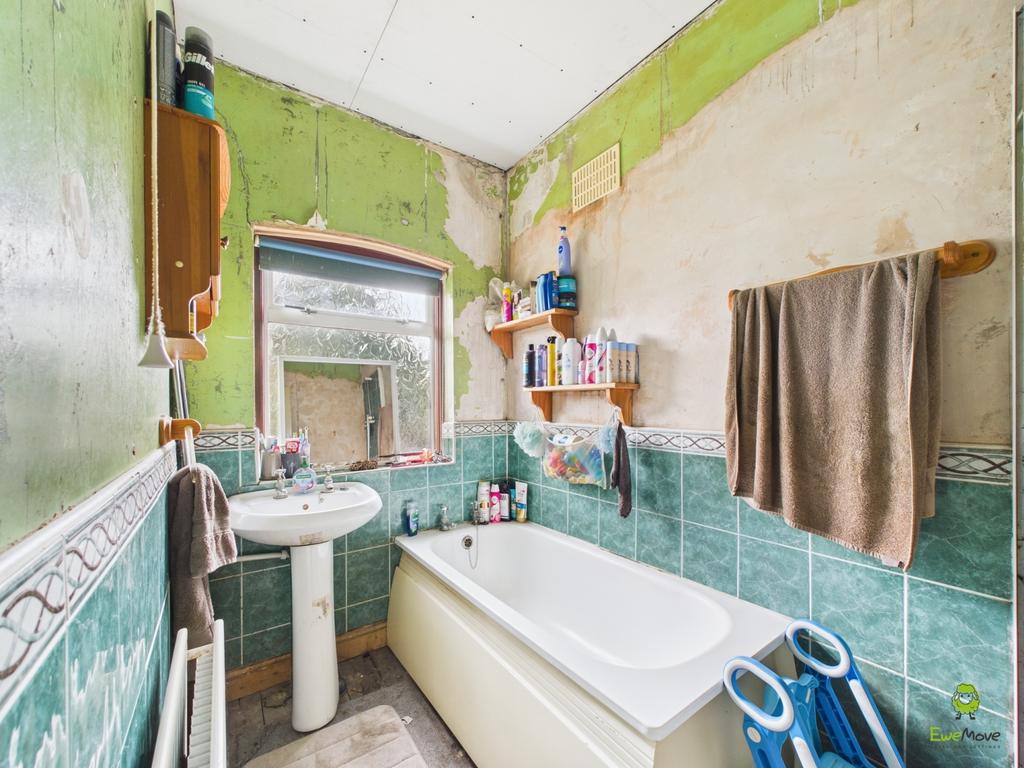 Presented by Kevin at Ewe Move Bexleyheath and Dart