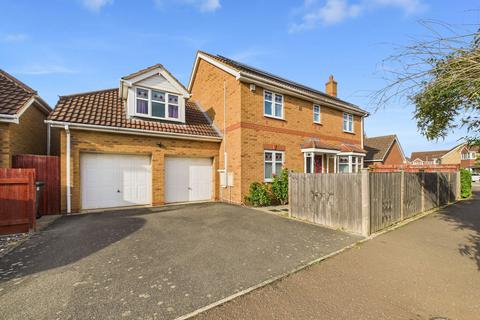5 bedroom detached house for sale, Stephenson Close, Yaxley, PE7