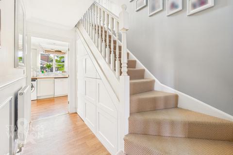3 bedroom semi-detached house for sale, Bromedale Avenue, Mulbarton, Norwich