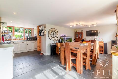 4 bedroom detached house for sale, Haddons Drive, Wimborne BH21