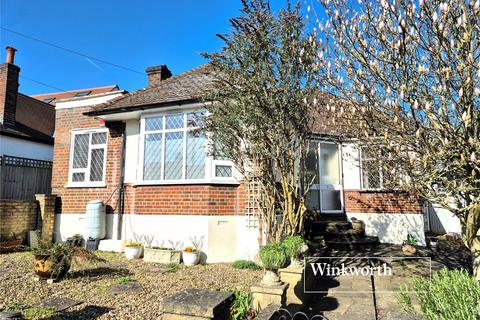 2 bedroom bungalow for sale, Woodfall Avenue, High Barnet, EN5