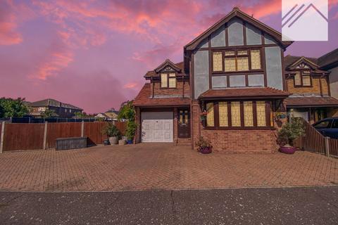 undefined, Thorpe Leas, Canvey Island