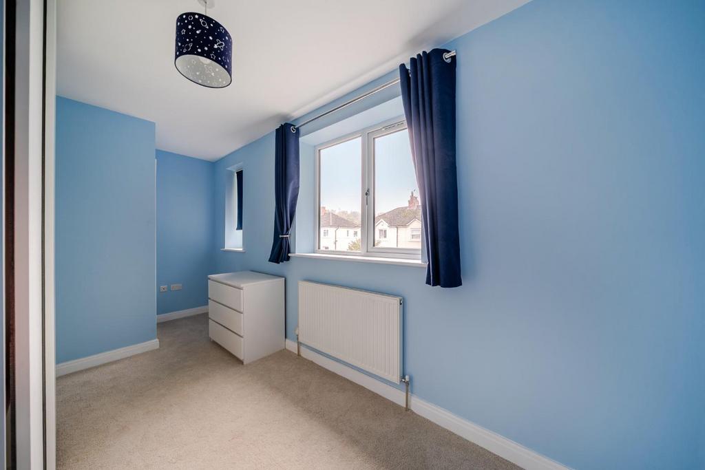 Bedroom 2 (2).jpg