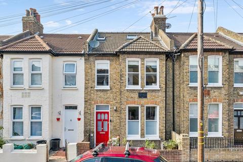 3 bedroom terraced house for sale, Worslade Road, London SW17