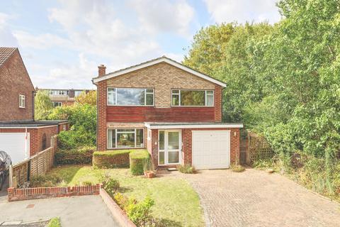 Ash Road, Ware, SG12