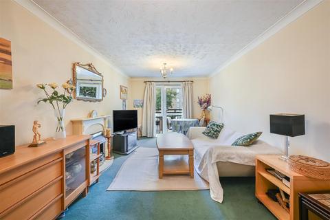 undefined, Lavender Ct, 6 Cavendish Rd,  South Sutton