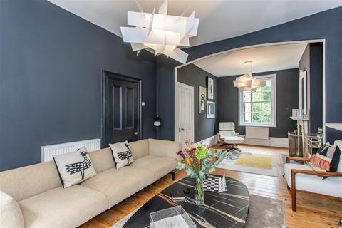 45 Tredegar Square, London, E3 5AE