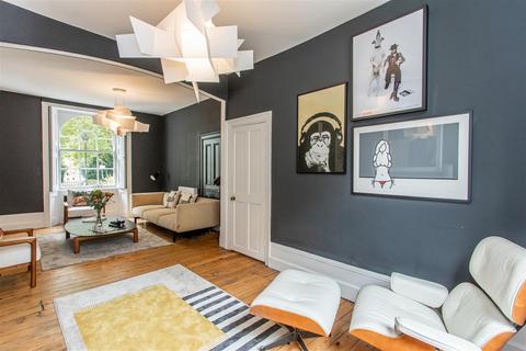 45 Tredegar Square, London, E3 5AE