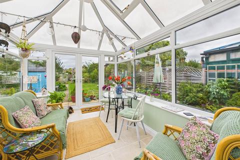 undefined, Flower Way, Longlevens, Gloucester, Gloucestershire, GL2