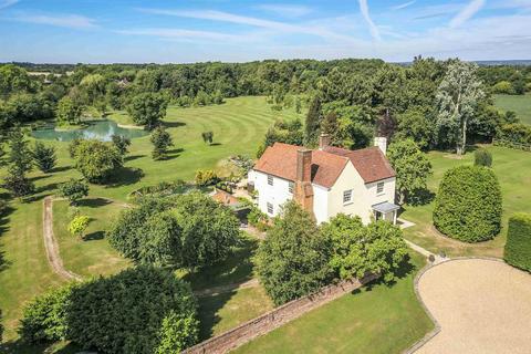 4 bedroom detached house for sale, Horseman Side, Brentwood