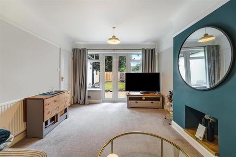12 Portway Crescent, Epsom, KT17 1SX