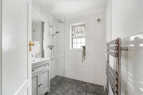 12 Portway Crescent, Epsom, KT17 1SX