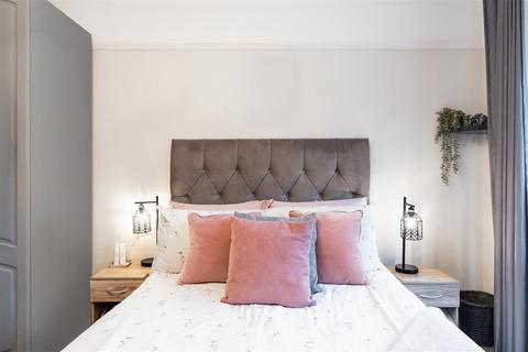 12 Portway Crescent, Epsom, KT17 1SX