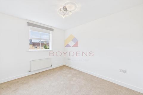 3 bedroom townhouse for sale, James Parnell Drive, Colchester CO2