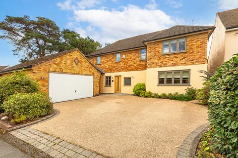 4 bedroom detached house for sale, Barry Drive, Kirby Muxloe, LE9
