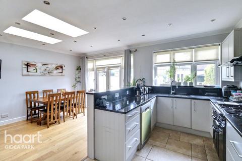4 bedroom semi-detached house for sale, Erroll Road, Romford, RM1 3DJ